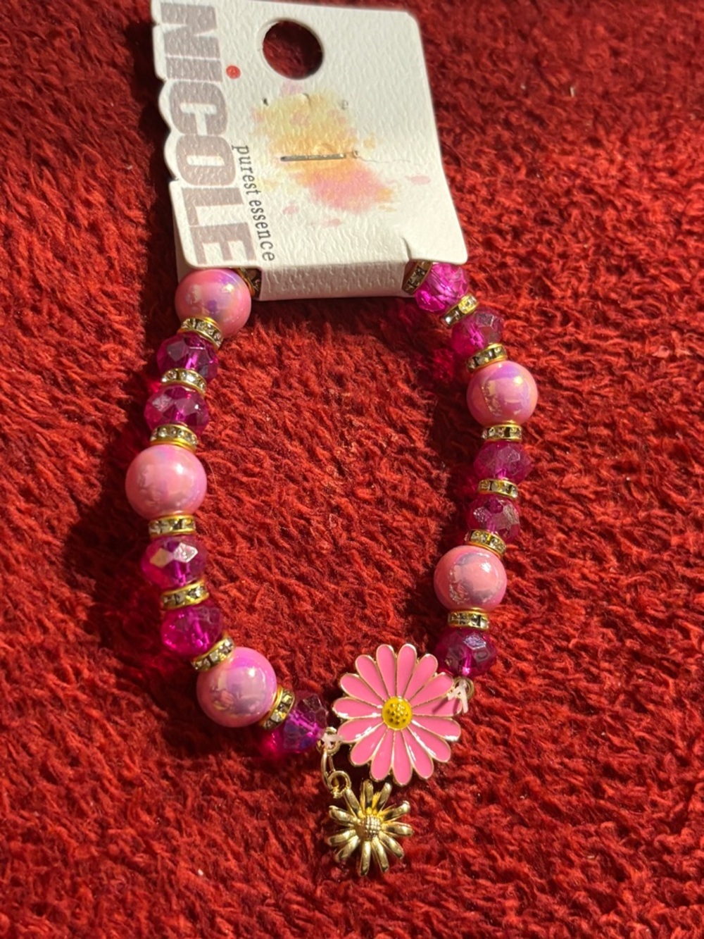 Purest Essence Nicole Pink Beaded Daisy Charm Bracelet. NWT